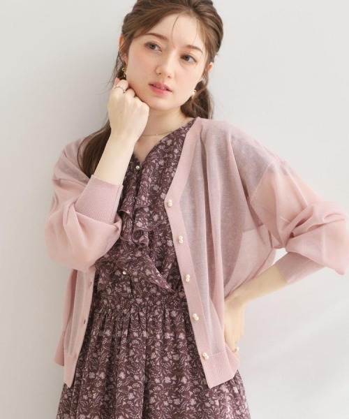 couture brooch（クチュールブローチ）の「【洗える・パール調釦】LEVITA 愛されシアーカーディガン（カーディガン/ボレロ・レディース・オフホワイト/ピンク/ライトグレー/ブラック・42/40/38/36）」の11枚目の写真