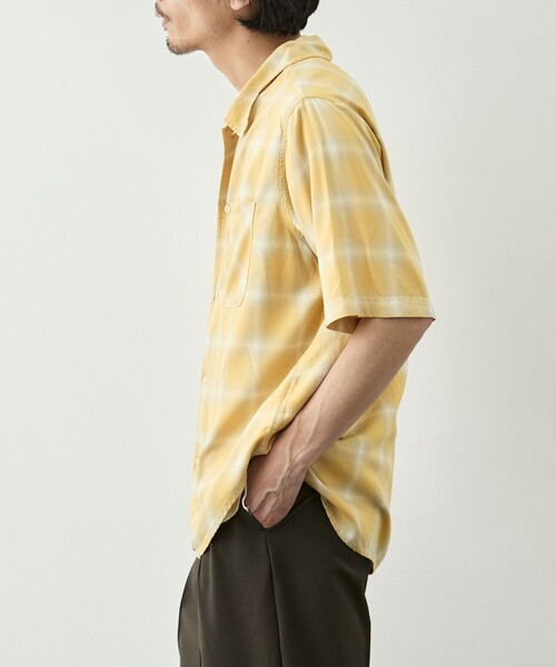 REMI RELIEF（レミレリーフ）の「【REMI RELIEF/レミレリーフ】レーヨンツイルオンブレS/Sシャツ（シャツ/ブラウス・メンズ・ブルー/イエロー・M/L/XL）」の4枚目の写真