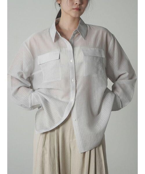 FIKA.(フィーカ)の「Sheer docking stripe shirt(シャツ/ブラウス・レディース・オフホワイト/グレー・FREE)」の7枚目の写真