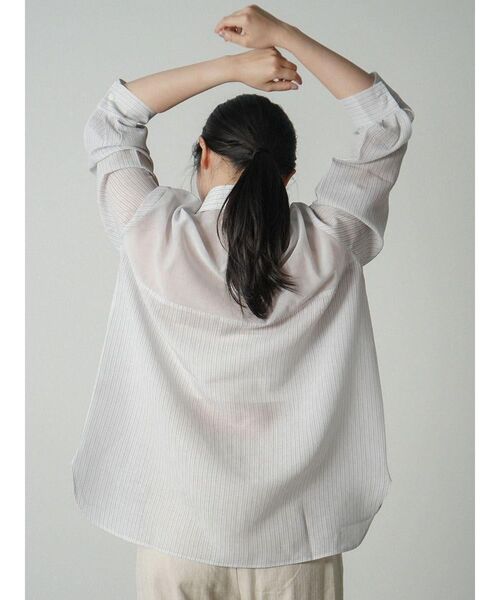 FIKA.(フィーカ)の「Sheer docking stripe shirt(シャツ/ブラウス・レディース・オフホワイト/グレー・FREE)」の10枚目の写真