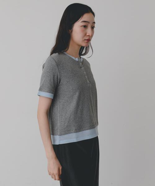 SENSE OF PLACE by URBAN RESEARCH(センスオブプレイスバイアーバンリサーチ)の「ヘンリーネックレイヤードトップ(半袖)(Tシャツ/カットソー・レディース・グレー/ブラック/ベージュ・ONE)」の12枚目の写真