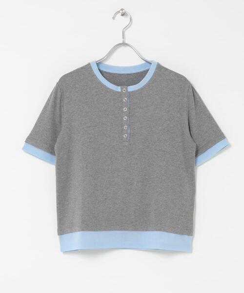 SENSE OF PLACE by URBAN RESEARCH(センスオブプレイスバイアーバンリサーチ)の「ヘンリーネックレイヤードトップ(半袖)(Tシャツ/カットソー・レディース・グレー/ブラック/ベージュ・ONE)」の15枚目の写真