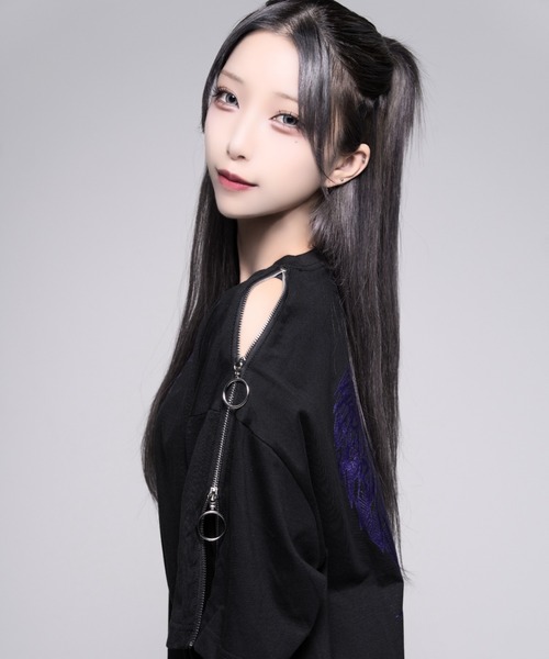 REFLEM(レフレム)の「『REFLEM/レフレム』ショルダーZIP箔プリントTシャツ(Tシャツ/カットソー・レディース・ブラック×パープル/ブラック×シルバー・FREE)」の12枚目の写真