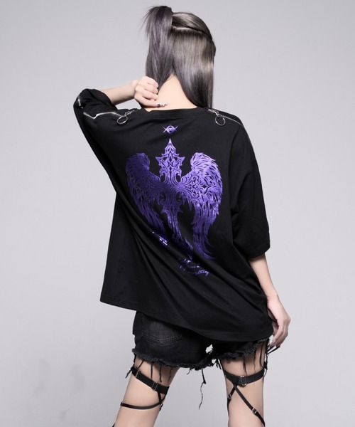 REFLEM(レフレム)の「『REFLEM/レフレム』ショルダーZIP箔プリントTシャツ(Tシャツ/カットソー・レディース・ブラック×パープル/ブラック×シルバー・FREE)」の14枚目の写真