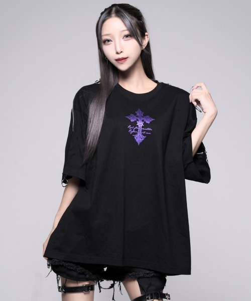 REFLEM(レフレム)の「『REFLEM/レフレム』ショルダーZIP箔プリントTシャツ(Tシャツ/カットソー・レディース・ブラック×パープル/ブラック×シルバー・FREE)」の9枚目の写真