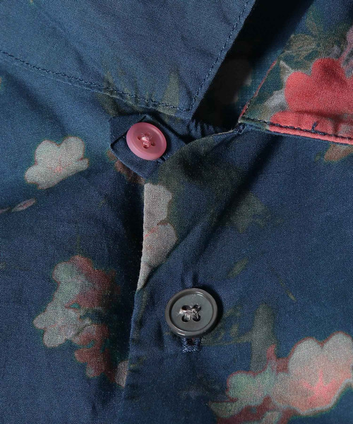 PS Paul Smith(ピーエスポールスミス)の「"Faded Floral" オープンカラーシャツ / 262302 114R(シャツ/ブラウス・メンズ・ライトグリーン/ネイビー/ホワイト・X-LARGE/MEDIUM/SMALL/LARGE)」の13枚目の写真