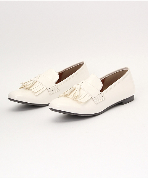 LBC(エルビーシー)の「タッセルローファー (ローファー・レディース・ブラック/ホワイト・LARGE/MEDIUM)」の1枚目の写真