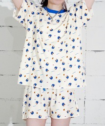 FRUIT OF THE LOOM（フルーツオブザルーム）の「"05"≪FRUIT OF THE LOOM × sanrio≫2点セット ワッフル 総柄 ルームウェア(半袖Tシャツ+ショートパンツ)（ルームウェア/パジャマ）」