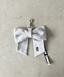 Natasha Zinko（ナターシャジンコ）の「NATASHA ZINKO Big bow charm（キーホルダー）」