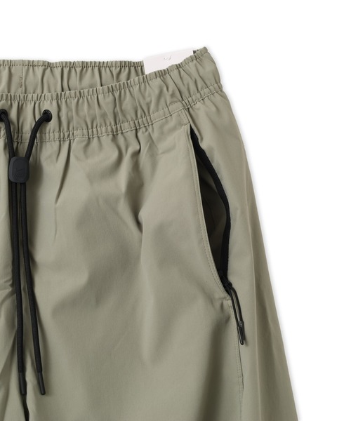 NIKE(ナイキ)の「NIKE AS M NK UV TECH HELIOS SUN PNT / ナイキ UV テック ヘリオス サン パンツ 【SP】(その他パンツ・メンズ・ライトオリーブ/ブラック・S/M/L/XL/XXL)」の17枚目の写真