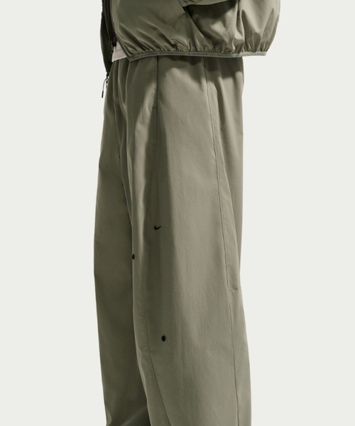 NIKE(ナイキ)の「NIKE AS M NK UV TECH HELIOS SUN PNT / ナイキ UV テック ヘリオス サン パンツ 【SP】(その他パンツ・メンズ・ライトオリーブ/ブラック・S/M/L/XL/XXL)」の19枚目の写真