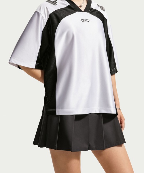 NIKE（ナイキ）の「NIKE AS W NK STREET PLEATED MINI SK / ナイキ ウィメンズ ストリート プリーテッドミニ SK 【SP】（スカート・レディース・ブラック・L/M/S）」の2枚目の写真