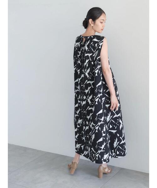Te chichi（テチチ）の「コットンリップルアートプリントワンピース（ワンピース・レディース・ブラック/ブラウン・F）」の7枚目の写真