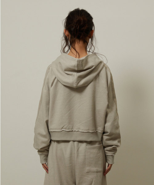 GIMOR(ギマー)の「Baggy Distressed Zip-Up Beige(パーカー・レディース・その他・SMALL)」の4枚目の写真