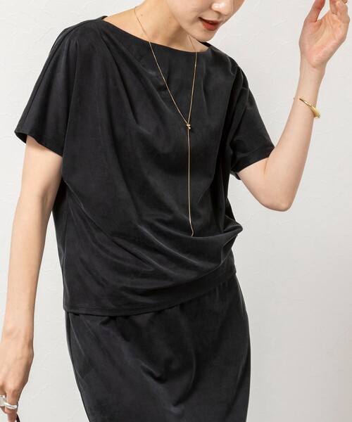 NOLLEY’S Sophi（ノーリーズソフィ）の「【BECシリーズ】ウォッシャブルキュプラサテンジャージードレーププルオーバー（Tシャツ/カットソー・レディース・ダークブラウン/ブラック・38）」の2枚目の写真