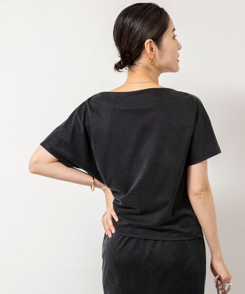 NOLLEY’S Sophi（ノーリーズソフィ）の「【BECシリーズ】ウォッシャブルキュプラサテンジャージードレーププルオーバー（Tシャツ/カットソー・レディース・ダークブラウン/ブラック・38）」の11枚目の写真
