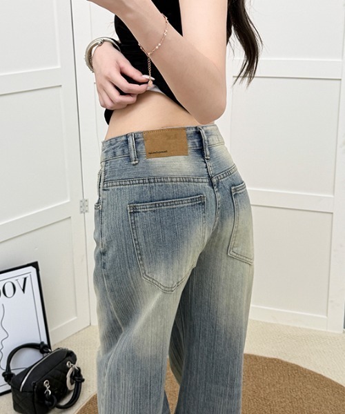AMAJI(アマジ)の「3Dバナナデニムパンツ(デニムパンツ・レディース・ライトブルー・SMALL/MEDIUM/LARGE/X-LARGE)」の4枚目の写真