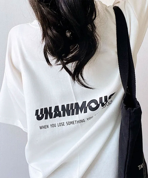 VIVID LADY(ビビッドレディー)の「バックロゴ 半袖Tシャツ(Tシャツ/カットソー・レディース・アイボリー/ブラック・FREE)」の6枚目の写真