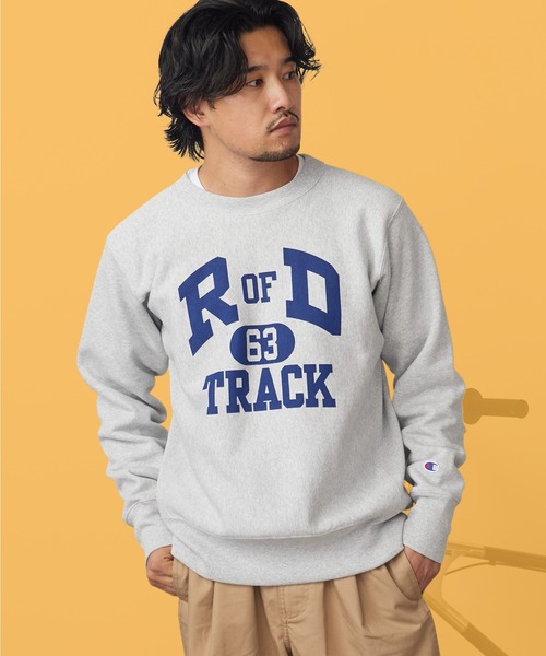 Champion(チャンピオン)の「Champion/チャンピオン REVERSE WEAVE(R) CREW NECK SWEATSHIRT リバースウィーブ クルーネック スウェットシャツ カレッジ ロゴ フロント プリント 2026年秋冬 秋服 冬服(スウェット・メンズ・ブラック/ブラウン/シルバーグレー・M/L)」の2枚目の写真