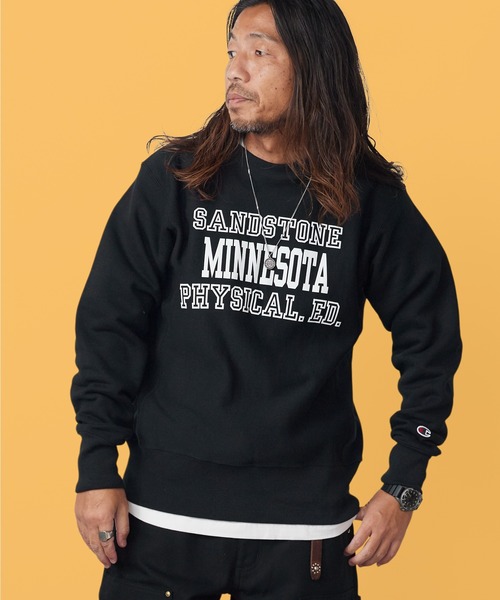 Champion(チャンピオン)の「Champion/チャンピオン REVERSE WEAVE(R) CREW NECK SWEATSHIRT リバースウィーブ クルーネック スウェットシャツ カレッジ ロゴ フロント プリント 2026年秋冬 秋服 冬服(スウェット・メンズ・ブラック/ブラウン/シルバーグレー・M/L)」の1枚目の写真