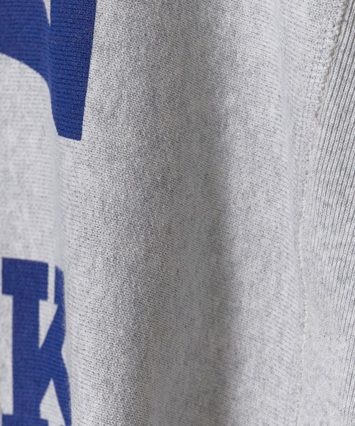 Champion(チャンピオン)の「Champion/チャンピオン REVERSE WEAVE(R) CREW NECK SWEATSHIRT リバースウィーブ クルーネック スウェットシャツ カレッジ ロゴ フロント プリント 2026年秋冬 秋服 冬服(スウェット・メンズ・ブラック/ブラウン/シルバーグレー・M/L)」の12枚目の写真