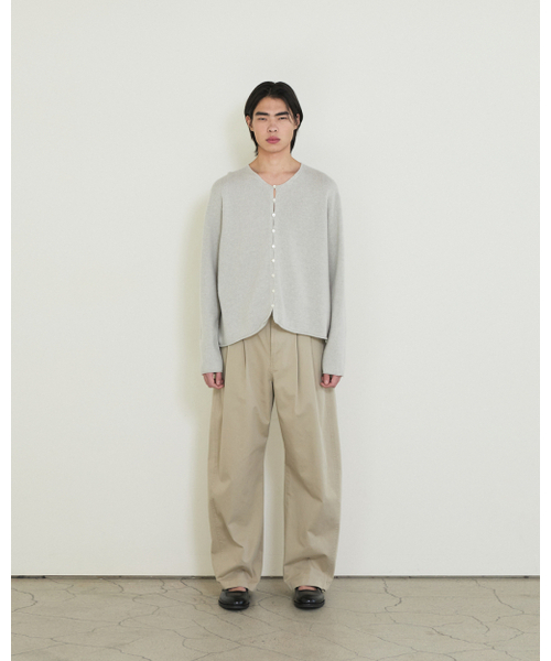 THEENDQUESTION(ジエンドクエスチョン)の「Wholegarment Button Cardigan / GRAY(カーディガン/ボレロ・レディース・その他・FREE)」の4枚目の写真