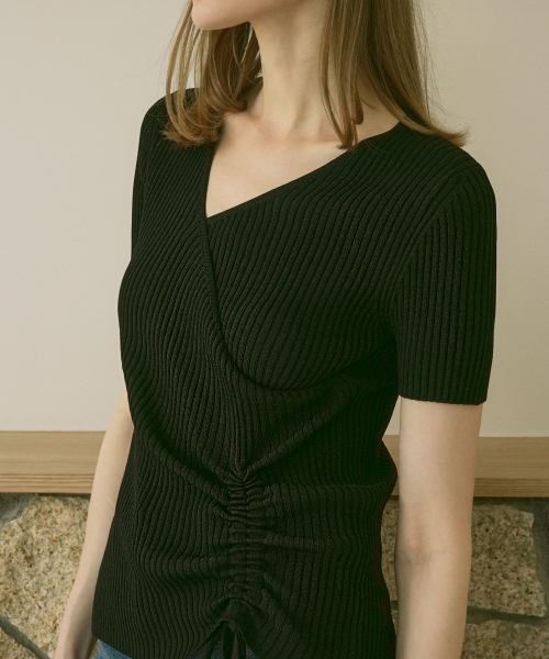 VLETI(ブレッティ)の「Viscose Wrap-Style V-Neck Shirring Ribbed Knit (black)(Tシャツ/カットソー・レディース・ブラック・FREE)」の2枚目の写真