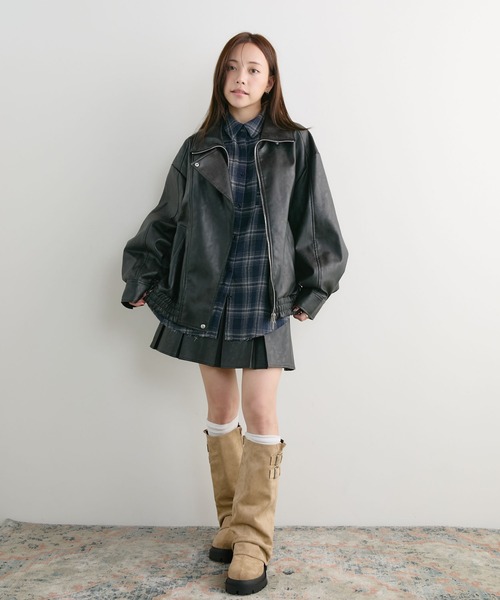archives(アルシーヴ)の「カバーブーツ(ブーツ・レディース・ベージュ/ブラック・MEDIUM/LARGE)」の15枚目の写真
