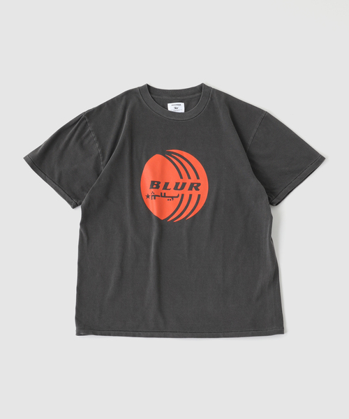 EDIFICE（エディフィス）の「INSONNIA PROJECTS(インソニア プロジェクト) Blur Arabic Logo Tシャツ（Tシャツ/カットソー・メンズ・ホワイト/ブラック・1/2）」の4枚目の写真