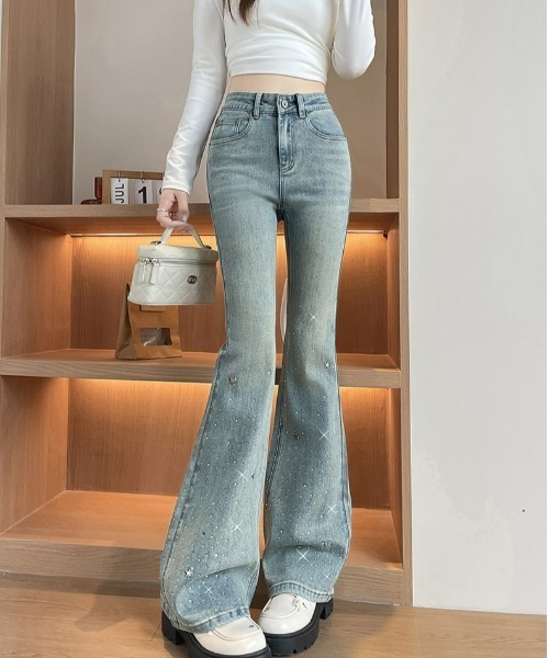 REBALANCE(リバランス)の「ラインストーンフレアデニム(デニムパンツ・レディース・A・X-LARGE/LARGE/MEDIUM)」の11枚目の写真