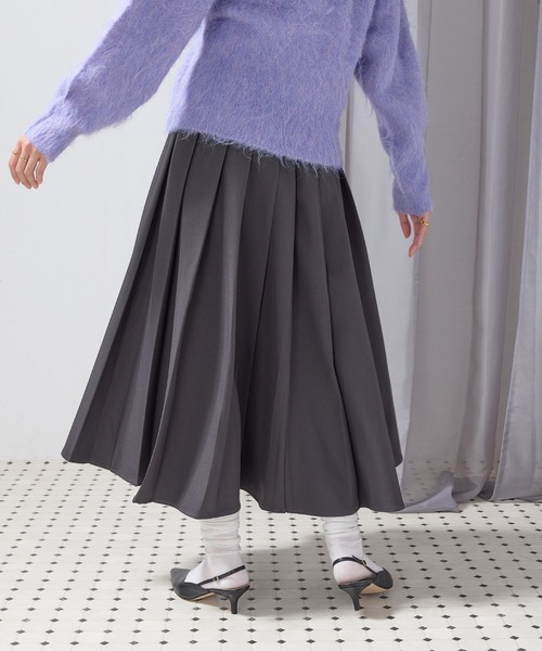 en CAnAF(エンカナフ)の「【秋冬の着回し万能アイテム】ツイルミディ丈プリーツスカート(スカート・レディース・グレイッシュベージュ/チャコールグレー/ブラウン/ブラック・フリー)」の9枚目の写真