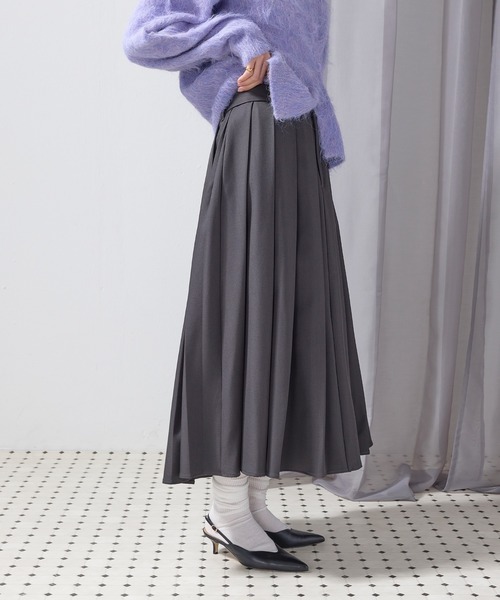 en CAnAF(エンカナフ)の「【秋冬の着回し万能アイテム】ツイルミディ丈プリーツスカート(スカート・レディース・グレイッシュベージュ/チャコールグレー/ブラウン/ブラック・フリー)」の8枚目の写真