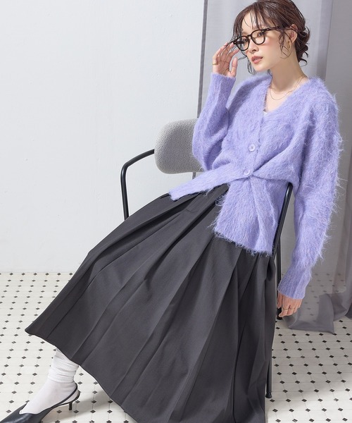 en CAnAF(エンカナフ)の「【秋冬の着回し万能アイテム】ツイルミディ丈プリーツスカート(スカート・レディース・グレイッシュベージュ/チャコールグレー/ブラウン/ブラック・フリー)」の22枚目の写真