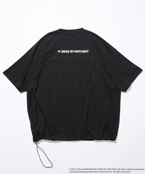 FREAK'S STORE（フリークスストア）の「限定展開 DEAD BY DAYLIGHT 別注 ビッグロゴ ヘムコード フットボールTシャツ（Tシャツ/カットソー・メンズ・ホワイト/グレー/ブラック・MEDIUM/LARGE/X-LARGE）」の15枚目の写真