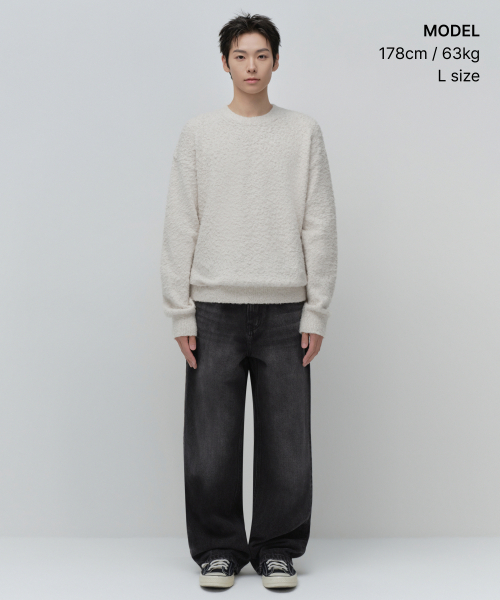 MUSINSA STANDARD（ムシンサスタンダード）の「オーバーサイズフラッフィークルーネックニット[アイボリー]（ニット/セーター・メンズ・その他・2XL/LARGE/MEDIUM/X-LARGE）」の2枚目の写真