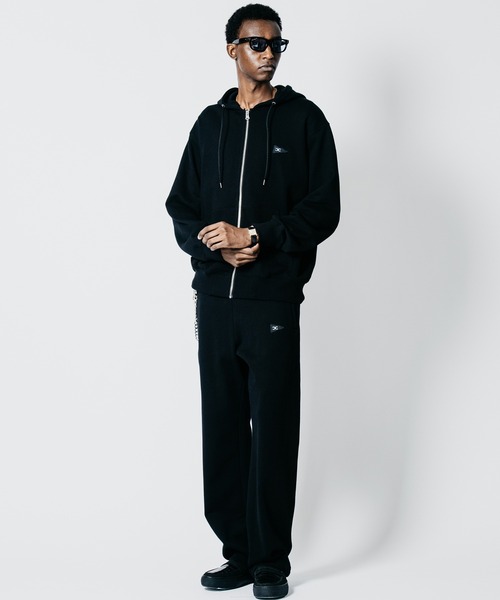 CRIMIE(クライミー)の「FLAG LOGO ZIP UP SWEAT HOODIE(パーカー・メンズ・ブラック/オートミール・XXL/XL/L/M/S)」の3枚目の写真
