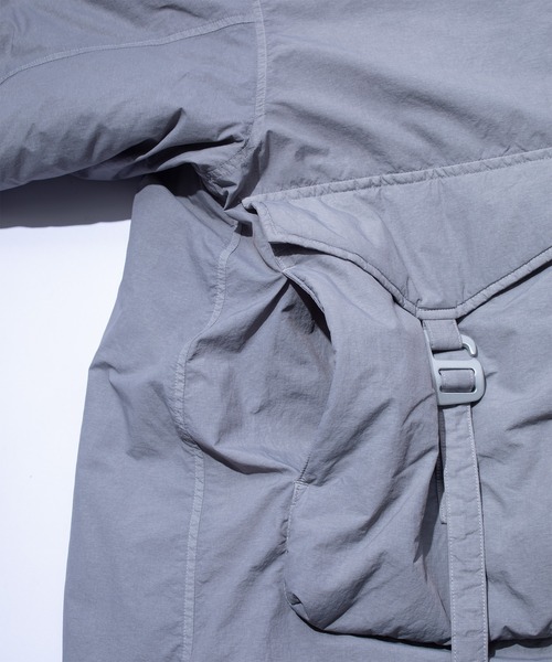 F/CE. (エフシーイー)の「F/CE. GARMENT DYE DOWN MA-1 LONG COAT 2.0 / エフシーイー ガーメントダイ ダウン MA-1 ロング コート 2.0(ダウンジャケット/コート・レディース・ブラック/パープル/グレー・SMALL/MEDIUM/LARGE)」の10枚目の写真