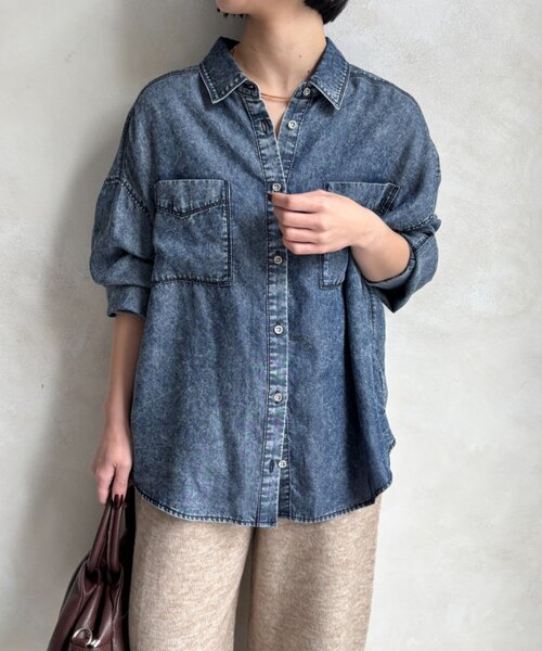 Jena espace merveilleux(ジェナ エスパスメルヴェイユ)の「袖リブテンセルデニムシャツ 秋服(シャツ/ブラウス・レディース・ブルー/ブルー系その他・FREE)」の7枚目の写真