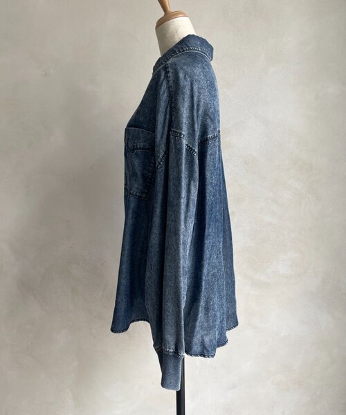 Jena espace merveilleux(ジェナ エスパスメルヴェイユ)の「袖リブテンセルデニムシャツ 秋服(シャツ/ブラウス・レディース・ブルー/ブルー系その他・FREE)」の12枚目の写真