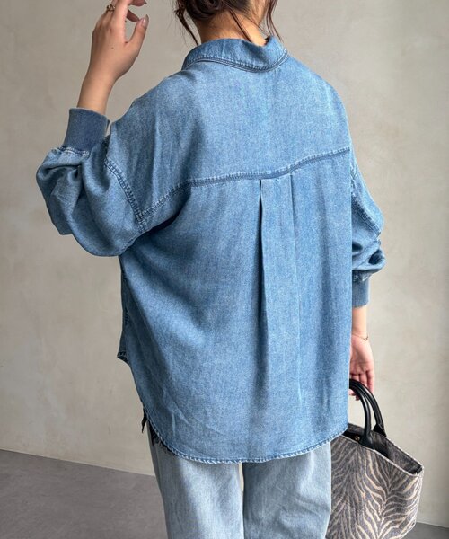 Jena espace merveilleux(ジェナ エスパスメルヴェイユ)の「袖リブテンセルデニムシャツ 秋服(シャツ/ブラウス・レディース・ブルー/ブルー系その他・FREE)」の21枚目の写真