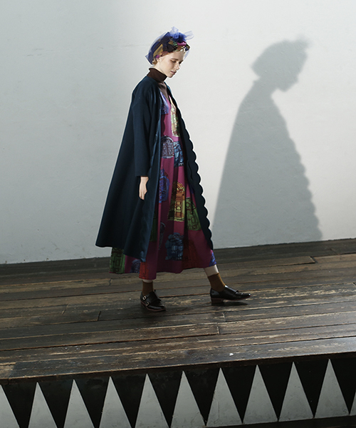 MERLOT(メルロー)の「お城のトビラ柄ワンピース2412(ワンピース・レディース・ブラック/チェリーピンク/グリーン・FREE)」の19枚目の写真