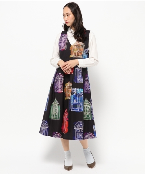 MERLOT(メルロー)の「お城のトビラ柄ワンピース2412(ワンピース・レディース・ブラック/チェリーピンク/グリーン・FREE)」の13枚目の写真