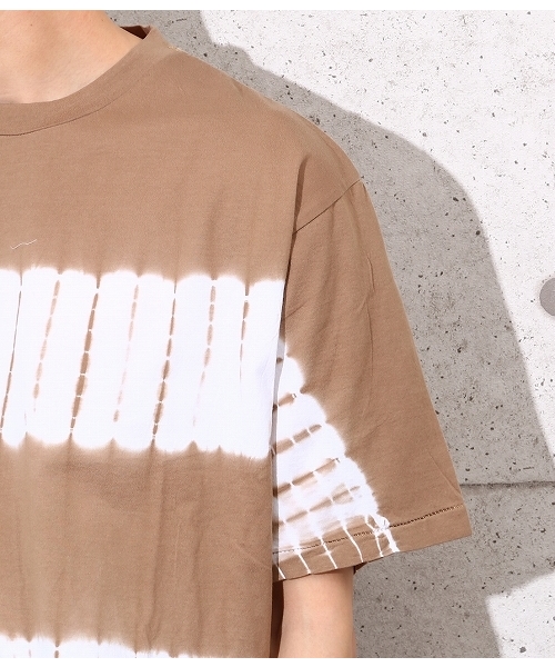 ADAM ET ROPE'(アダムエロペ)の「ボーダー柄染めTシャツ(Tシャツ/カットソー・メンズ・ブラック/ベージュ・M/L)」の8枚目の写真
