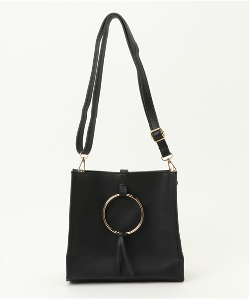 SpRay（スプレイ）の「リング付きショルダーバッグ（ショルダーバッグ・レディース・ブラック/ブラウン/ダークグリーン/キャメル/ボルドー/ネイビー/イエロー/レッド/ダークベージュ・FREE）」の2枚目の写真