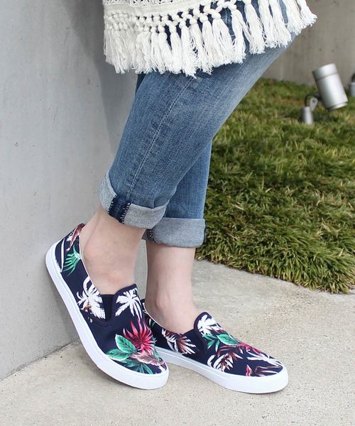 AmiAmi（アミアミ）の「スリッポンスニーカー（スリッポン・レディース・アニマル/カーキ/ネイビー/ベージュ系その他/ナチュラル/グレー系その他2/グレー/ブラック/ブルー系その他/ホワイト/カモフラージュ/マルチ/ライトグレー/レッド/イエロー/レッド系その他/ホワイト系その他/レオパード/ミックスグレー/ブラック系その他/パイソン/ホワイト系その他2/チェック/シルバー/ホワイト系その他3/ベージュ/ブラック系その他2/ブラック×ホワイト/ベージュ系その他2/グレイッシュベージュ/ゼブラ/ライラック/イエロー系その他/グリーン系その他/パープル系その他/ブラック×ブラック/シルバー系その他・23.5cm/22.5cm/24.5cm/23cm/24cm/25cm/27cm/21cm/21.5cm/25.5cm/26cm/22cm/26.5cm）」の22枚目の写真