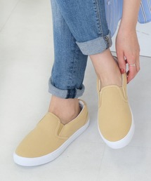 AmiAmi（アミアミ）の「スリッポンスニーカー（スリッポン）」