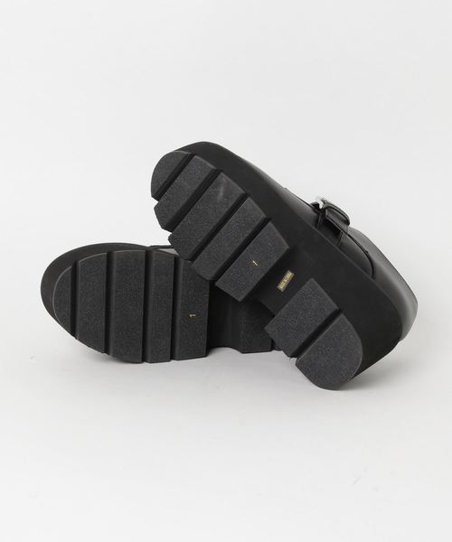 PUNYUS（プニュズ）の「厚底ベルトブーツ（ブーツ・レディース・ブラック・1/2/3/4）」の2枚目の写真