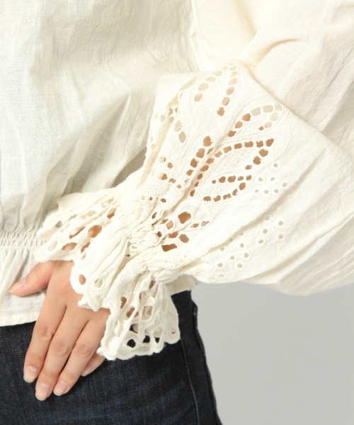 laboratory work（ラボラトリーワーク）の「カットワーク刺繍ブラウス（シャツ/ブラウス・レディース・ホワイト/ブラック/ラベンダー・MEDIUM）」の7枚目の写真