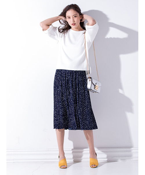 fifth（フィフス）の「Uネックバックロングプルオーバー（その他トップス・レディース・イエロー/ホワイト/ブラック・MEDIUM）」の11枚目の写真