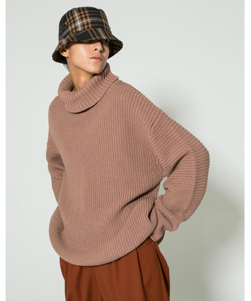 MONKEY TIME（モンキータイム）の「＜monkey time＞ PE AZE OVER SIZED OFF/TTL/ニット ◆（ニット/セーター・メンズ・ブラック/ライトピンク/グレー・LARGE/MEDIUM/SMALL）」の3枚目の写真